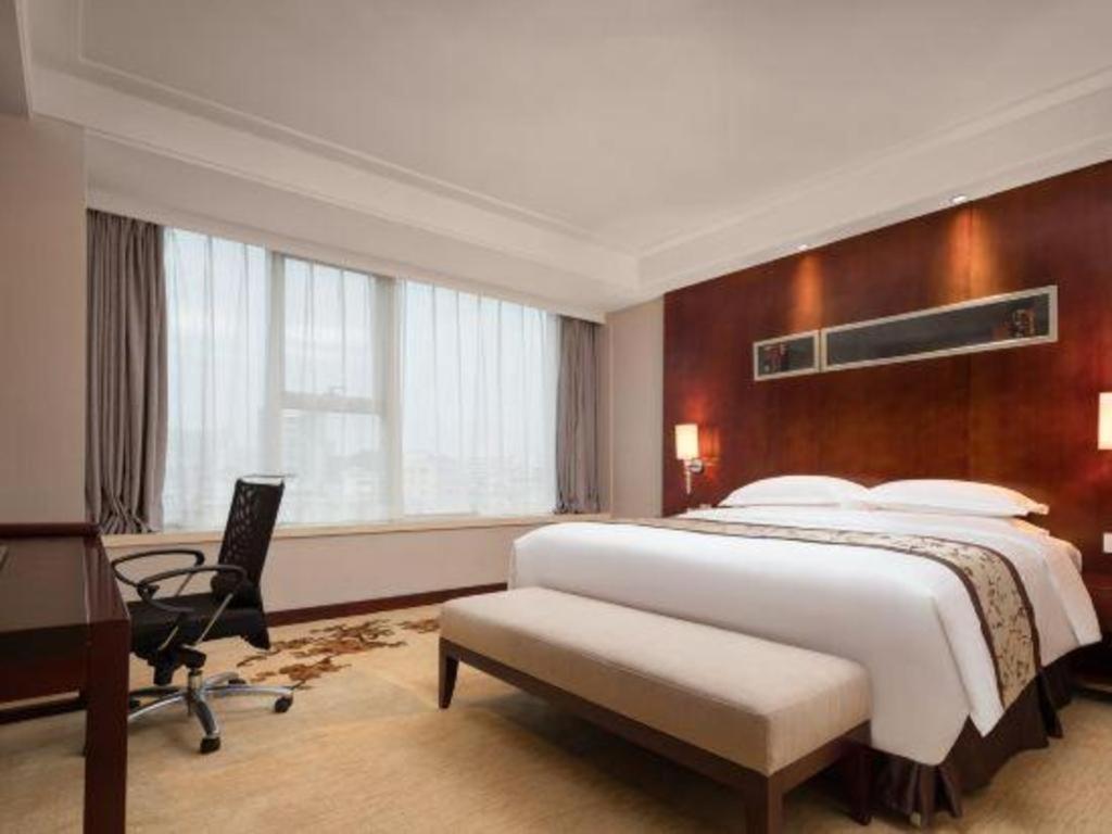 Leisure Hotel Dongguan  Exterior photo