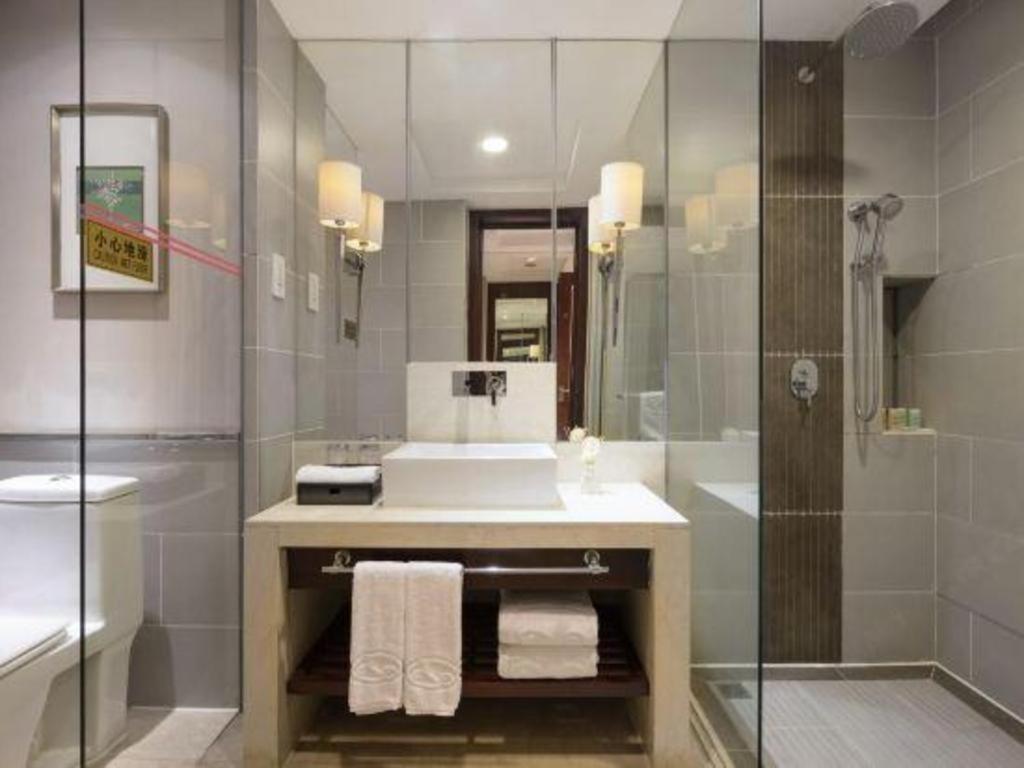 Leisure Hotel Dongguan  Exterior photo